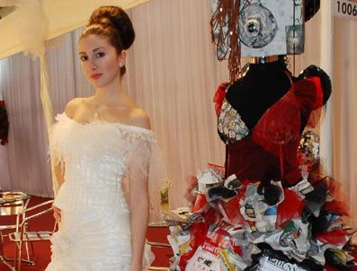 EMINE YıLDıRıM - Gelinlik Fuarına Yoğun İlgi