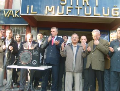 UHUD - Siirt'te Yılın İlk Umre Kafilesi Kutsal Topraklara Uğurlandı
