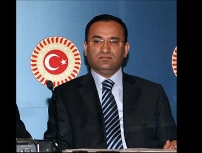 DEMOKRATIK AÇıLıM - Ak Parti Grup Başkan Vekili Bekir Bozdağ Manisa'ya Geliyor