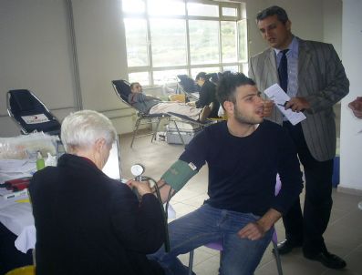 Çan Meslek Yüksek Okulu'ndan Kızılay'a Kan Bağışı
