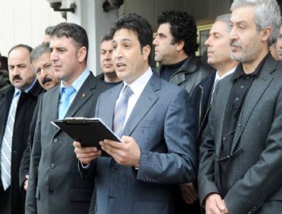 AYŞEGÜL JALE SARAÇ - Diyarbakır Dicle Üniversitesi'nde Protesto