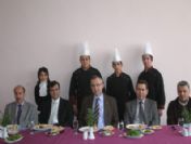 Kaymakamlara 'Çuplara' Zıyafetı