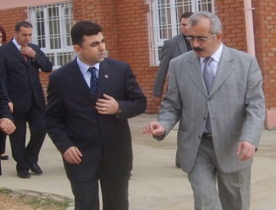 MURAT GIRGIN - Mardin Valisi Hasan Duruer Yeşilli'de Okulları Gezdi