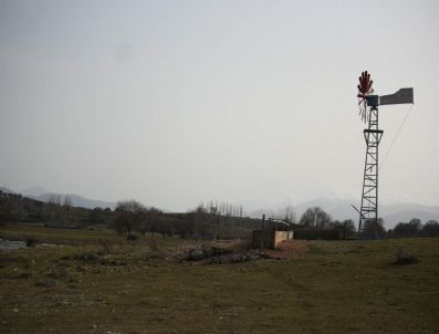 YEŞILDAĞ - Yeşildağ'da Rüzgar Enerjisi İle Su Temini