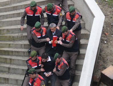 CEM GARIPOĞLU - Cem Garipoğlu Ve Babası Nida Garipoğlu Adliyeye Getirildi