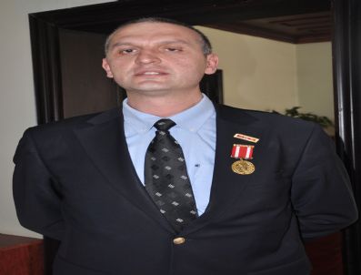 İBRAHIM AKPıNAR - Fedakar Polise Devlet Övünç Madalyası Verildi