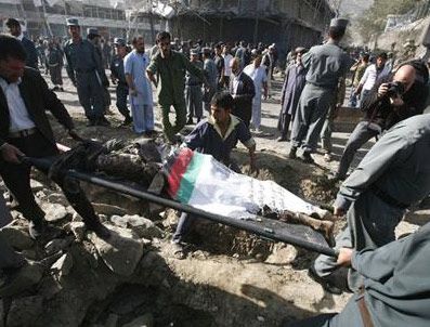 Kabil'de İntihar Saldırıları: 17 Ölü, 32 Yaralı