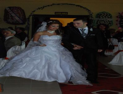 DURSUN BALABAN - Karacabey Kaymakamı Balaban'ın Mutlu Günü