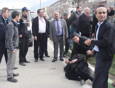 Minibüsün Çarptığı Yayaya İlk Müdahaleyi Vatandaşlar Yaptı