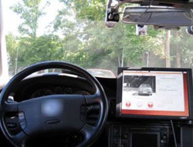 Otomobilde otomatik pilot