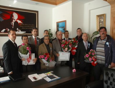 TUNCAY AKKOYUN - Ula'da Vergi Rekortmenlerine Plaket