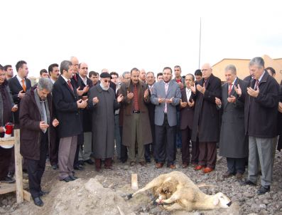 Aksaray Üniversitesi Camii'nin Temeli Törenle Atıldı