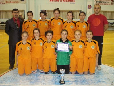 HASAN YAMAN - Karapınar İlköğretim Okulu Türkiye Şampiyonası'na Katılmaya Hak Kazandı