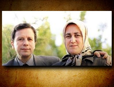 OSMAN DURMUŞ - Başörtüsüyle GATA'ya girmiş!