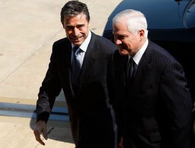 İSTANBUL KONGRE MERKEZI - Rasmussen ve Gates Türkiye'de