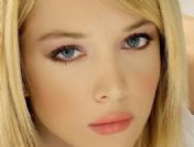 Elif Ece Uzun'a öyle bir soru soruldu ki ...