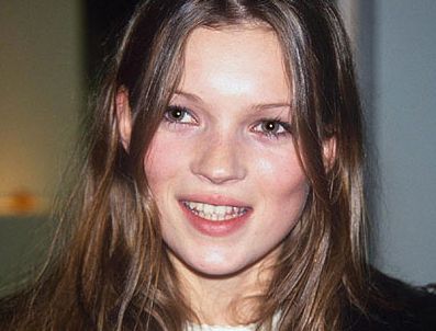 KATE MOSS - Kate Moss ayakta zor duruyor