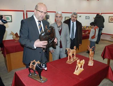 Afyon'da 'Ahşap El Sanatları' sergisi