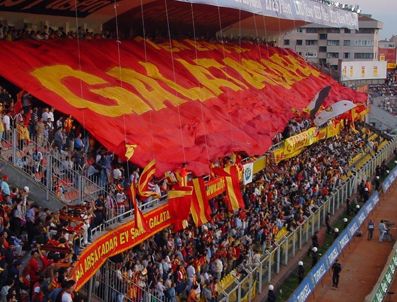 MUNICH - Aslan dünya devlerini solladı