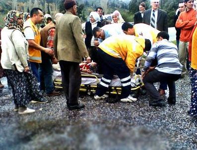 CUNDA ADASı - Balıkesir'de trafik kazası can aldı