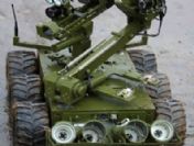 Rusya'da bomba bulan ve imha eden robot icat edildi