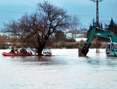 GEBIZ - 6 saat kurtarılmayı beklediler