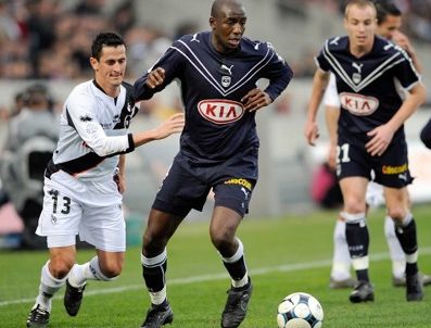 LAURENT BLANC - Alou Diarra 2 hafta sahalardan uzak kalacak