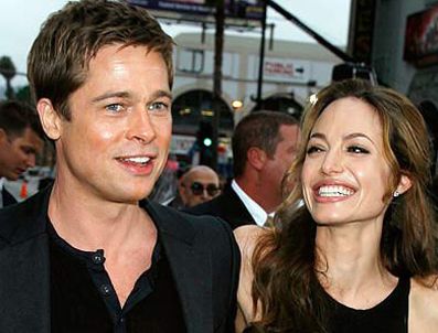 BRAD PİTT - Angelina ve Brad aşk tazeledi