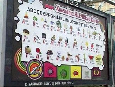 ZAZACA - Diyarbakır'da 'Kürtçe alfabe' bilboardlarda