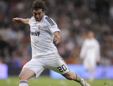 Gonzalo Higuain Real Madrid'de kalmak istiyor
