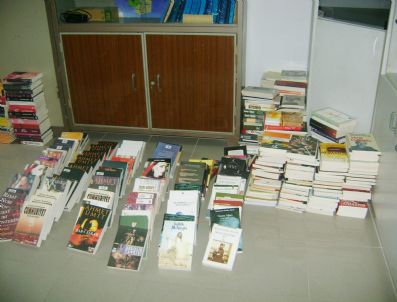 Akşehir'de Korsan Kitap Operasyonu
