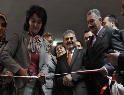 GESI - Meslek Edindirme Kursları Sergisine Yoğun İlgi