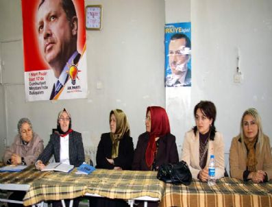 DEMOKRATIK AÇıLıM - Ak Parti Kadın Kolları'ndan İncesu'ya 'Açılım' Dersi