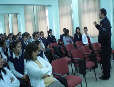 Emet'te Öğrencilere Sigara Ve Alkol Semineri