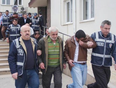 Sahte Fatura Basıp Şirketlere Satan 15 Kişi Yakalandı