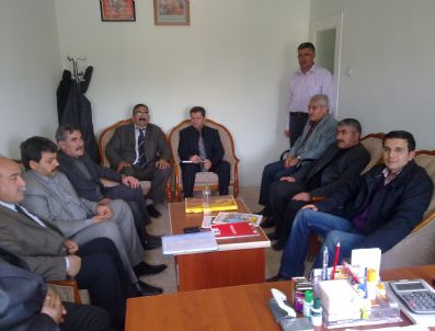 DEMOKRATIK AÇıLıM - Ak Parti'den Alevi Kültür Derneği'ne Ziyaret