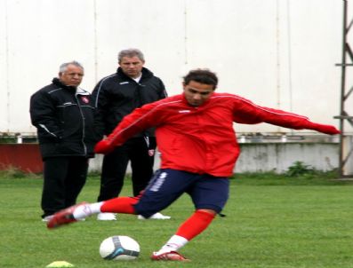 Samsunspor Bucaspor'a Kilitlendi