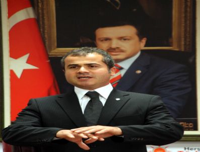 SALİH KAPUSUZ - Suat Kılıç'a Çifte Ödül