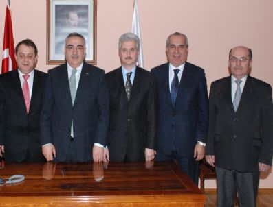 BILGISAYAR PROGRAMCıLıĞı - Suşehri Heyeti Cumhuriyet Üniversitesi Rektörü Dökmetaş'ı Ziyaret Etti