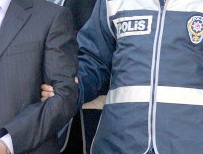 Kars'ta Kck Operasyonu: 3 Gözaltı