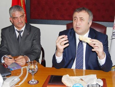 İBRAHIM BALCı - Türkiye Fırıncılar Federasyonu Başkanı Balcı'ya Gaziantep'te Pide Sürprizi