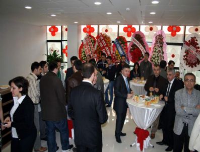 ŞEVKET ORHAN - Veterinerler Yeni Yerlerine Kavuştu