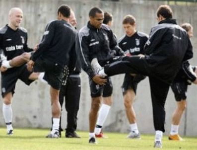 Beşiktaş, Denizlispor maçına tam kadro