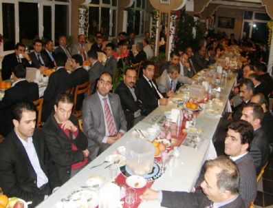 AHMET ERDOĞAN - Erciş Belediyesi'nden Okul Müdürlerine Yemek