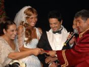 Facebook Emre ve Çağla'yı yaktı