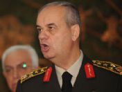 'Harbiyeli genç silah arkadaşlarım tek yumruk olun'