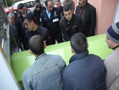 ALANYURT - Azeri Genç İntihar Etti