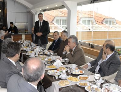 Başkan Toçoğlu, Sağlık Müdürü Ve Hastane Başhekimleri İle Bir Araya Geldi