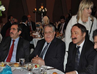 ZEKI ERTUGAY - İstanbul'da 2011 Coşkusu...
