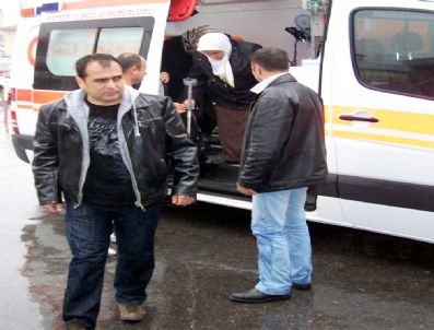 Kayseri'de Minibüsle Kamyonet Çarpıştı: 5 Yaralı